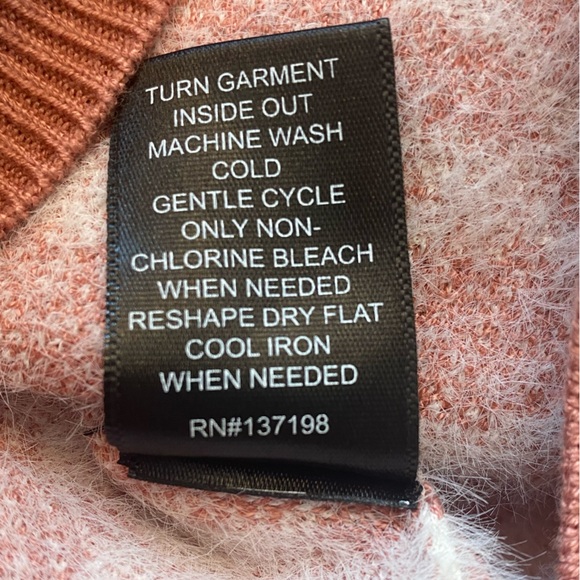 NWT - Bailey44 floral top - Picture 7 of 8